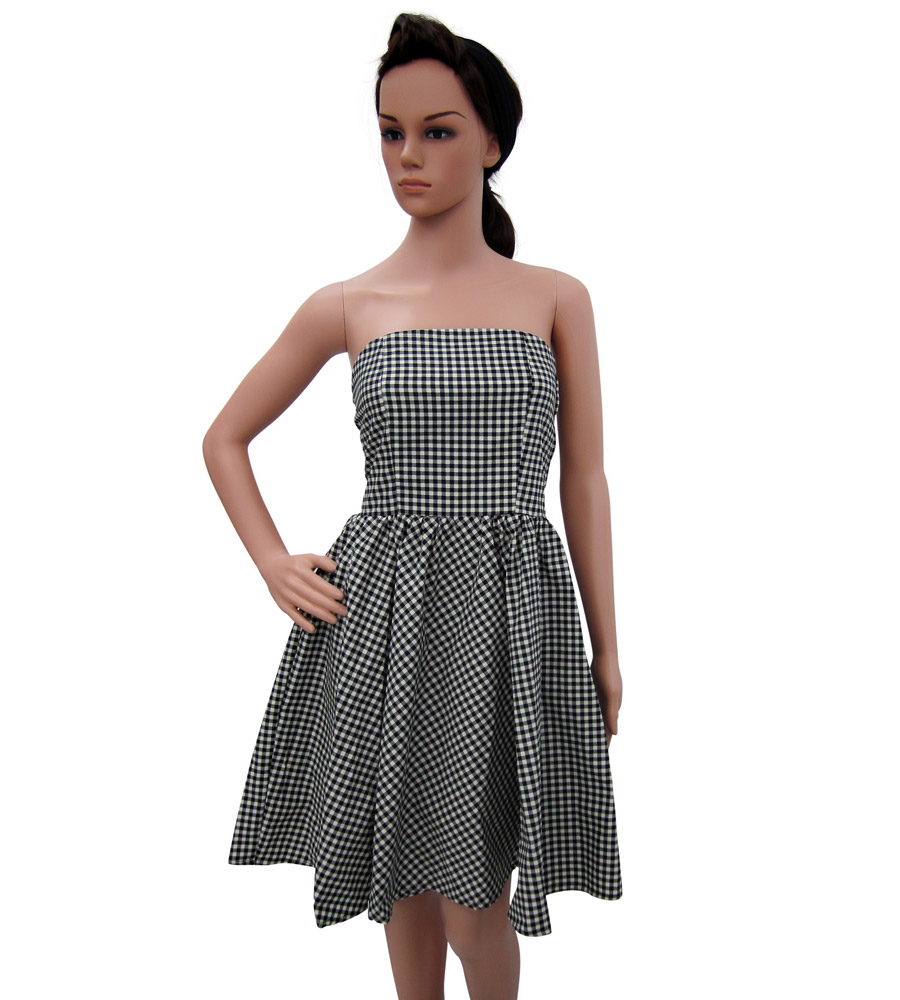 Retro style strapless dress