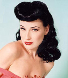 Pinup Girls: bold, shocking and cool